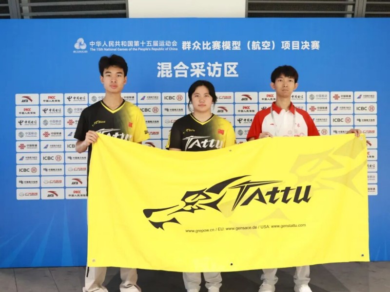 孔海森、何雨瞳、李皓哲